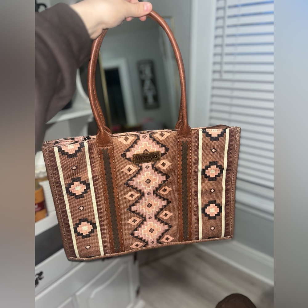 Wrangler Geometric Tan and Brown Tote